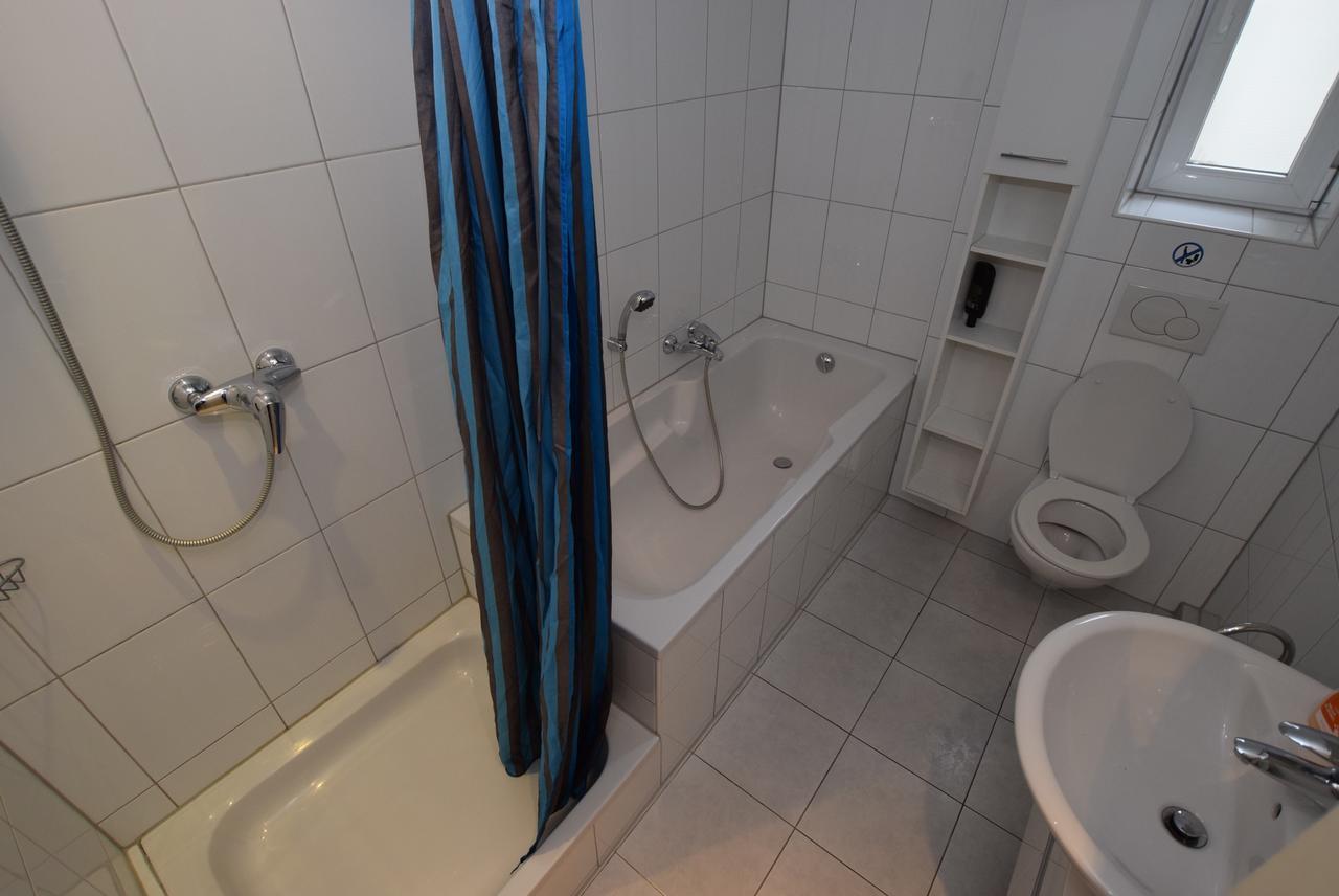 Degerloch Apartment *